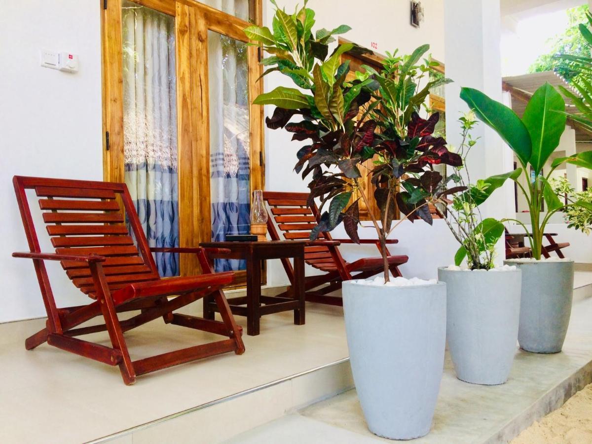 Tropicana Home Stay Arugam Bay Exterior photo